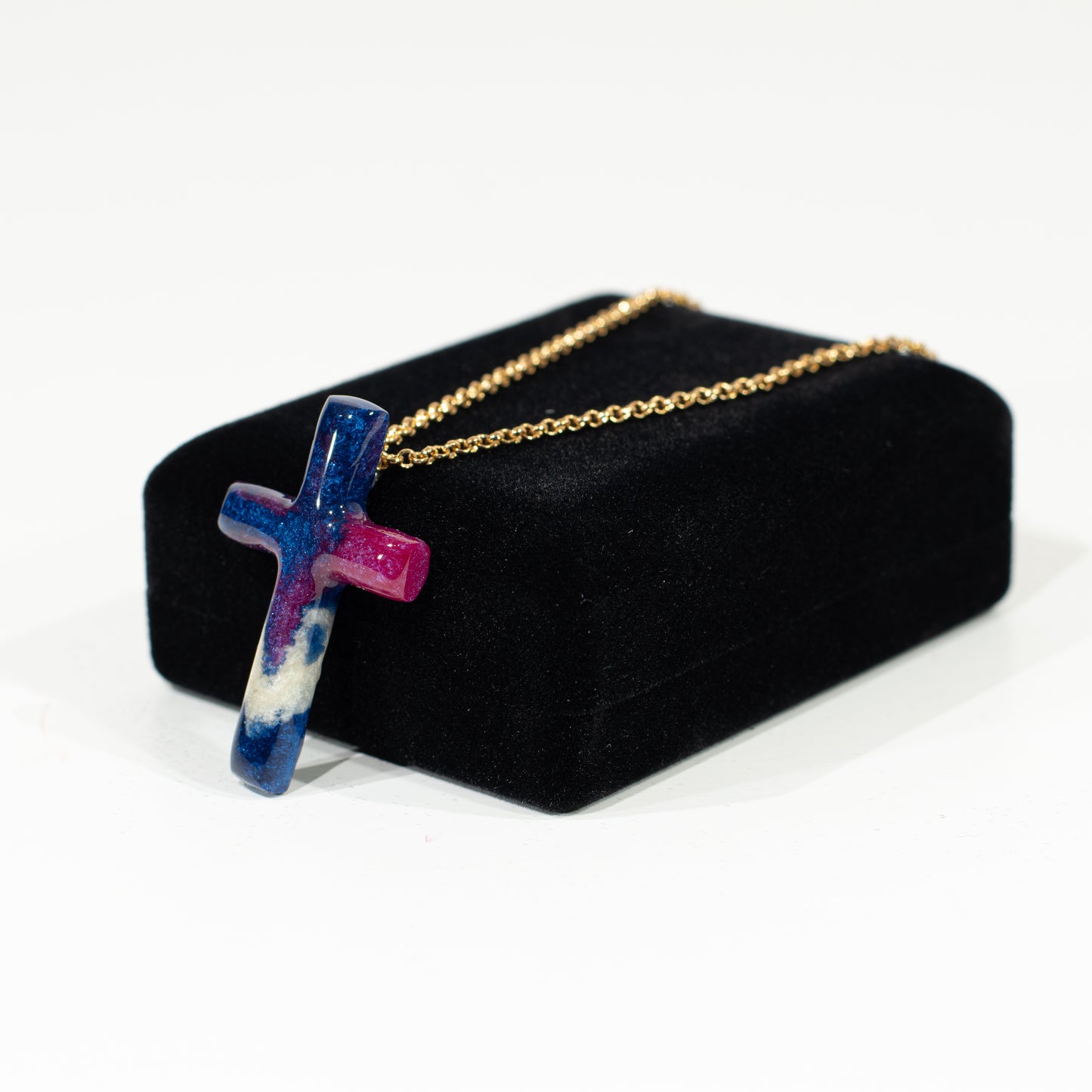 Subtle Flow Cross Necklace